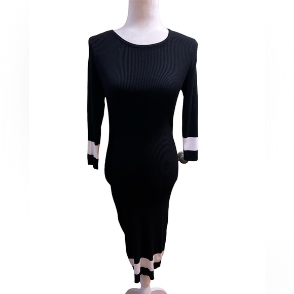 VENUS Dresses & Skirts - Venus Bodycon Dress